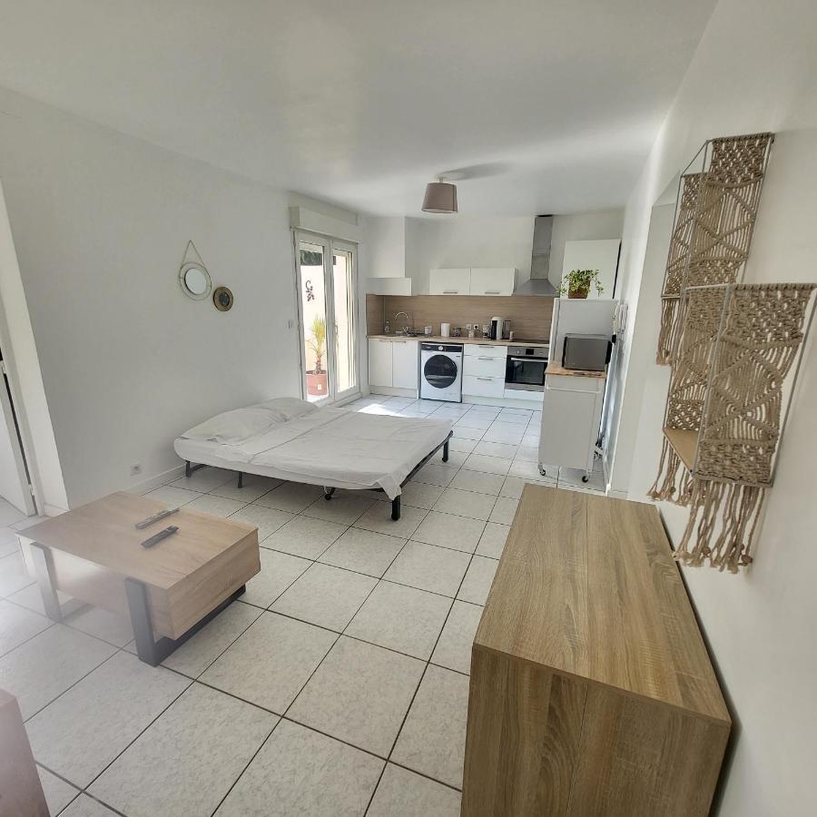 Bel Appartement Avec Jardin De 30M2 , Climatise Avec Parking Et Arrivee Autonome Cabestany Exterior foto